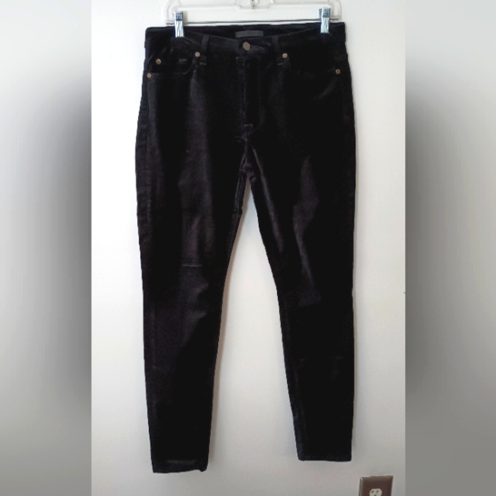 7 For All ManKind